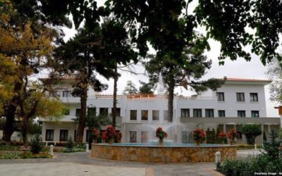 سپیدار از خانه تکانیِ هوادارانش از وزارت خارجه خبر داد