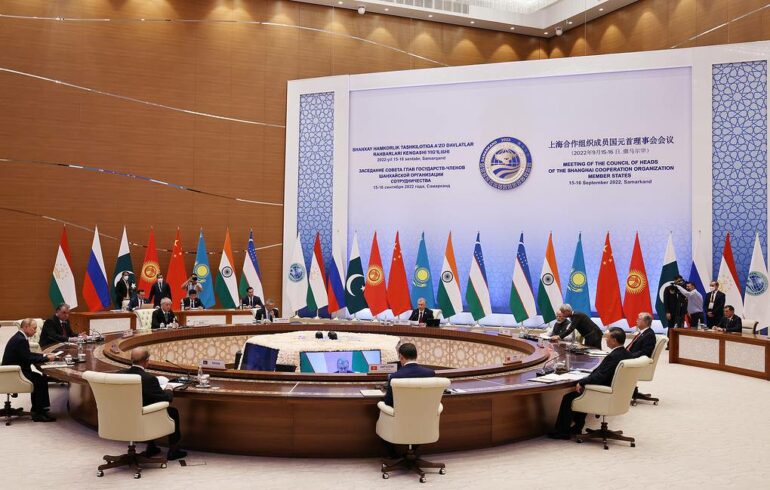 SAMARKAND, UZBEKISTAN - SEPTEMBER 16, 2022: The 22nd Summit of the SCO Council of Heads of State takes place at the Samarkand Tourist Centre. Sergei Bobylev/TASS

Óçáåêèñòàí. Ñàìàðêàíä. Çàñåäàíèå Ñîâåòà ãëàâ ãîñóäàðñòâ - ÷ëåíîâ Øàíõàéñêîé îðãàíèçàöèè ñîòðóäíè÷åñòâà (ØÎÑ) â óçêîì ñîñòàâå â òóðèñòè÷åñêîì öåíòðå "Ñàìàðêàíä". Ñåðãåé Áîáûëåâ/ÒÀÑÑ
