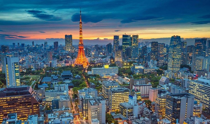 Tokyo cityscape at sunset, Japan