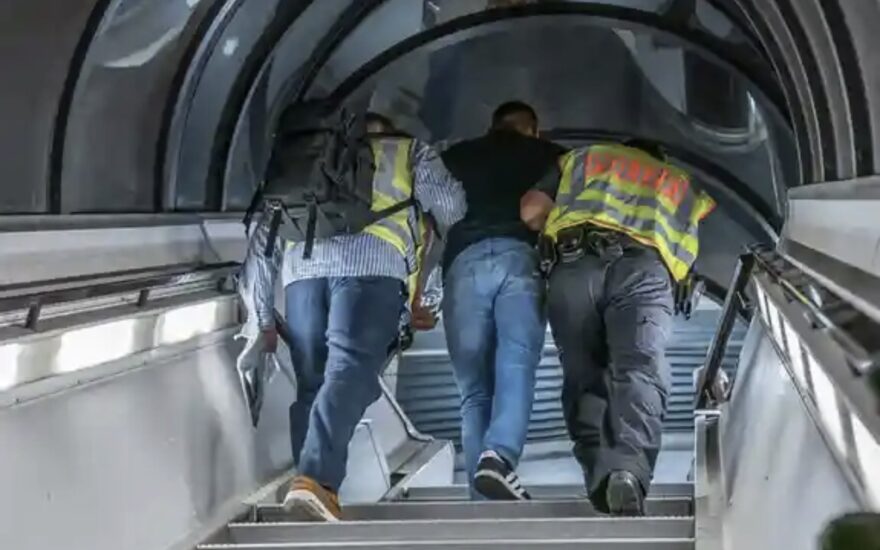 Screenshot Screenshot